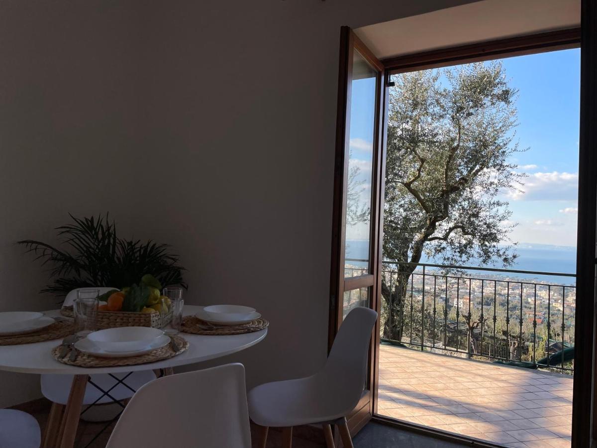 Sky View Villa Piano di Sorrento Exteriör bild