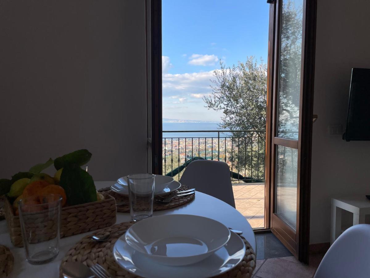 Sky View Villa Piano di Sorrento Exteriör bild