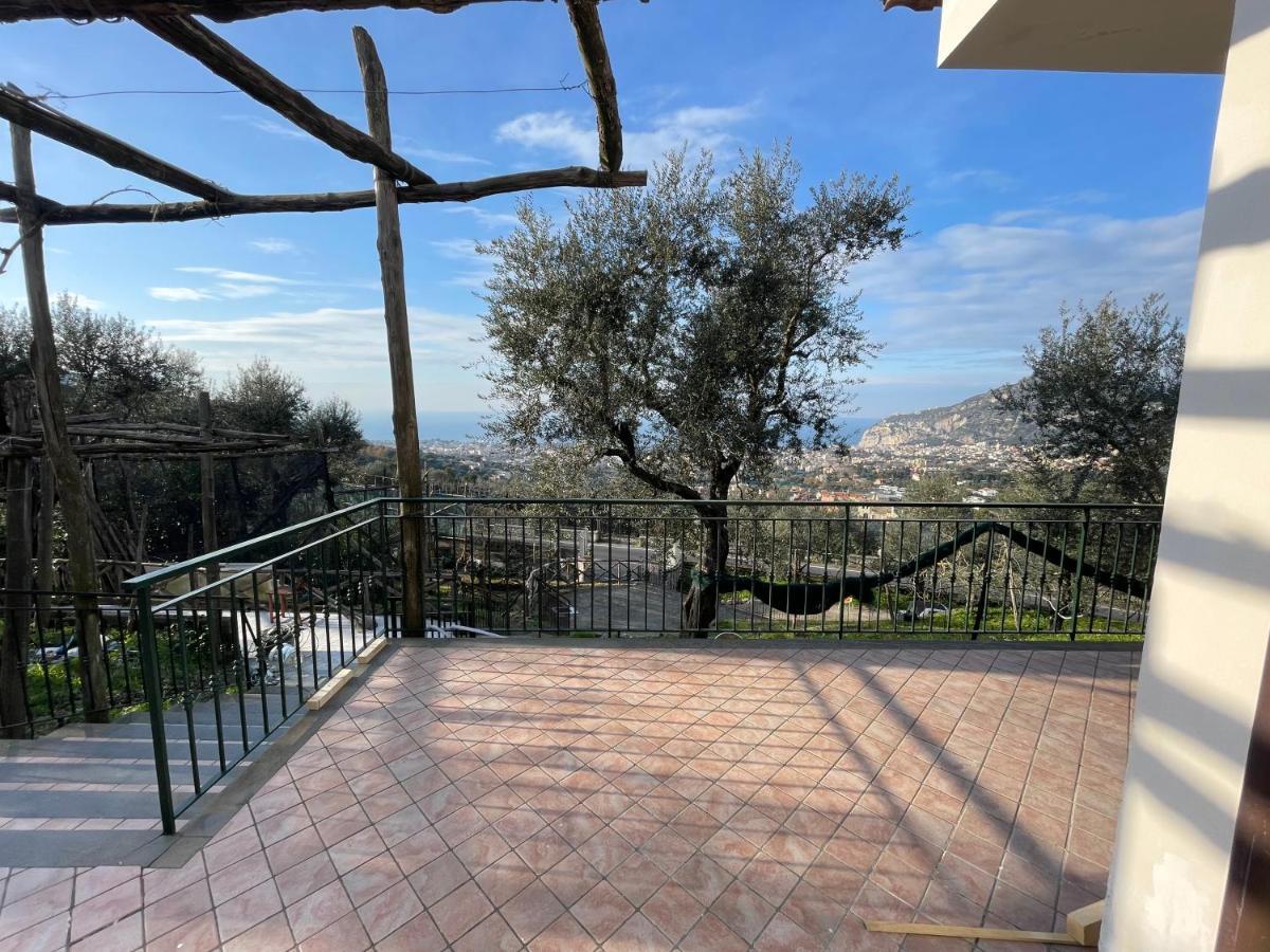 Sky View Villa Piano di Sorrento Exteriör bild