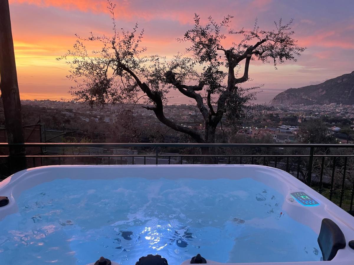 Sky View Villa Piano di Sorrento Exteriör bild